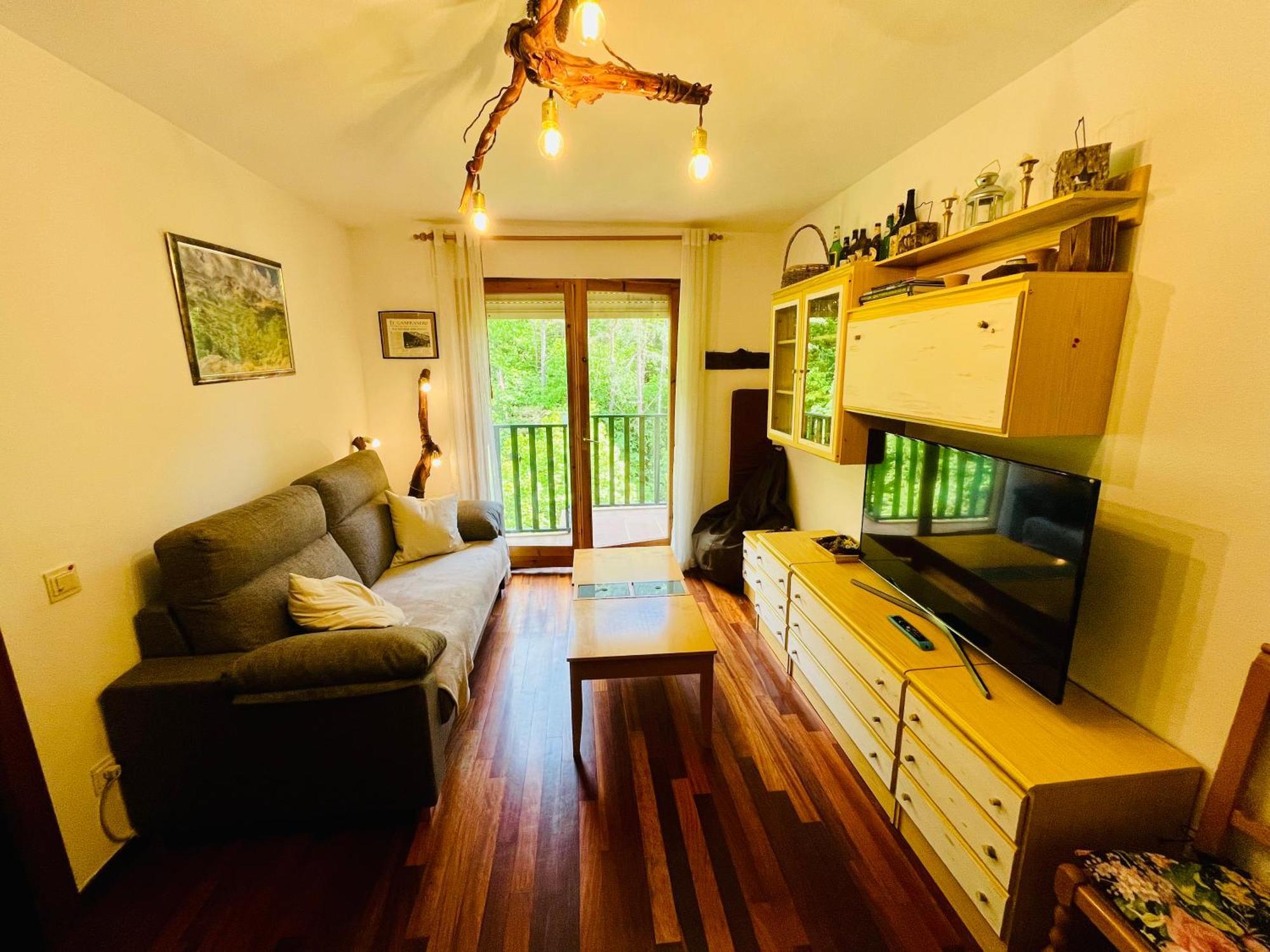 El Refugio De La Ardilla, Canfranc-estacion Apartment *